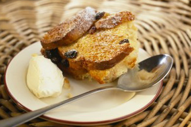 Pudding de pan de crema de whiskey y mantequilla irlandesa